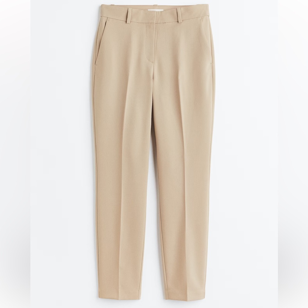 H&M beige ankle cropped pants with slim fit design
